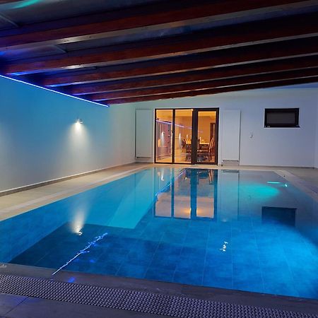 アラド Trend Bed & Breakfast エクステリア 写真